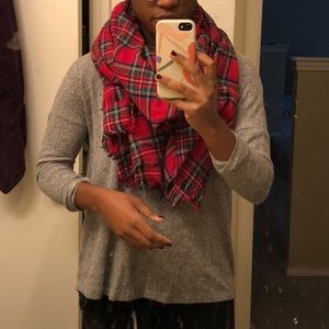 Gray Merona long sleeve knit shirt w/ pocket